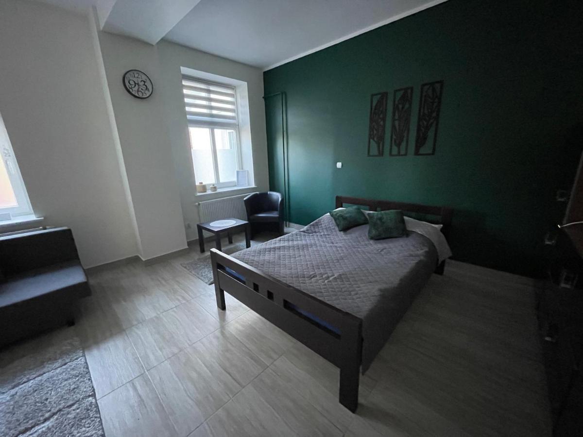 Apartamenty Trzciana เชชูฟ ภายนอก รูปภาพ