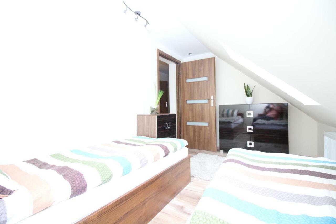 Apartamenty Trzciana เชชูฟ ภายนอก รูปภาพ